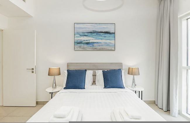 Luxury at Socio Dubai Hills 2 Beds Sleeps 4 - Photo 12