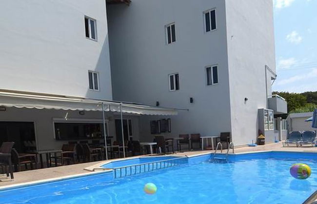 Ialysos City Hotel - Photo 43
