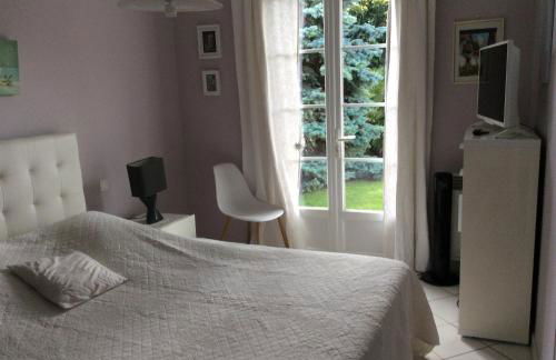 VILLA MIREILLE CALME ARBOREE PISCINE SANS VIS A VIS SECURISEE - Foto 20