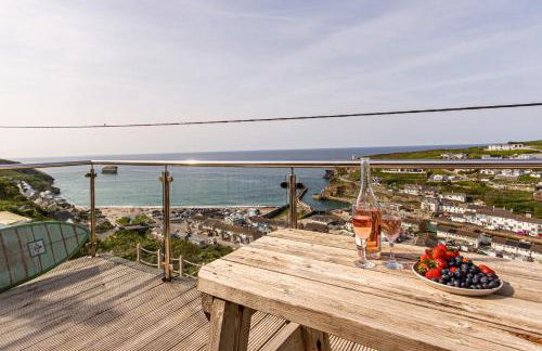 Sea views, Cornwall, Portreath, hot tub, sauna - Photo 13