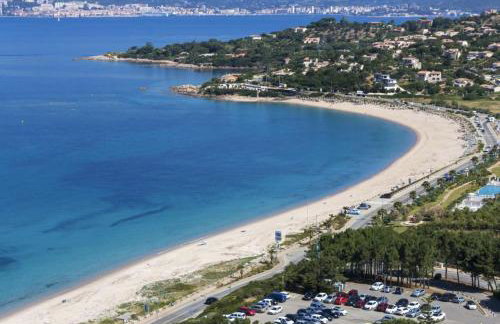 T2 SUN 3 étoiles- Plage & Commerces à 200m- Terrasse avec Barbecue- Résidence neuve avec Parking & Wifi - Foto 7