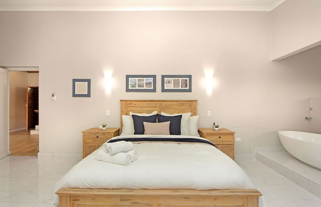 Zaria Sun Penthouse - Photo 11