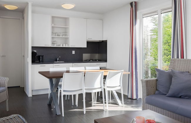 Bungalow in Zeebad Near the Beach - Photo 4