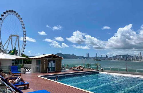 Loft vista panorâmica da Roda gigante e orla de BC - Foto 2