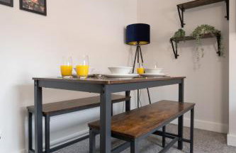 3 bedroom Cannock flat ideal for groups - Foto 34