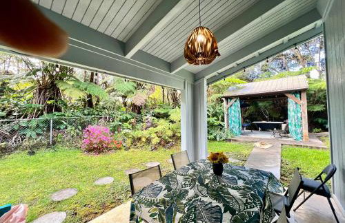 Romantic Retreat, Relax at Hot-tub, Indoor & Outdoor shower, firepit, 5 min to Hawaii Volcano park - Foto 57