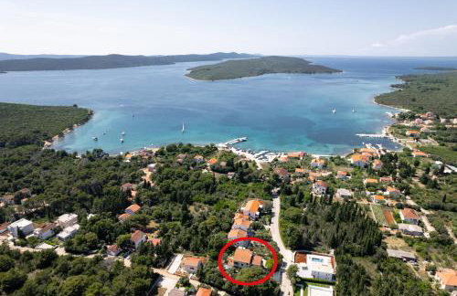 Apartments with parking space Muline, Ugljan - 8521 - Foto 1