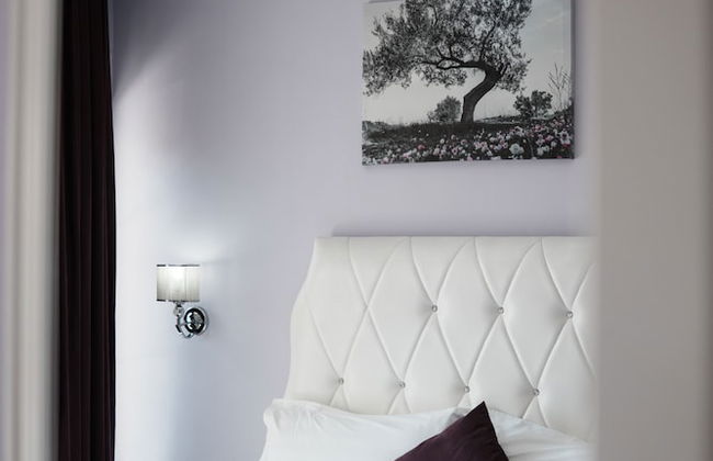 Apartments Flower Residence - Photo 14