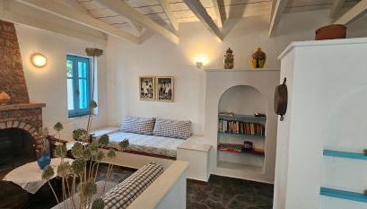 Peloponnese Hideout - Traditional stone house - Foto 4