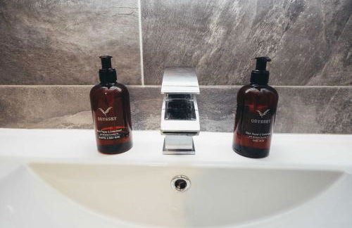 BIG DISCOUNTS THIS WEEK Free Parking and WiFi - Photo 13