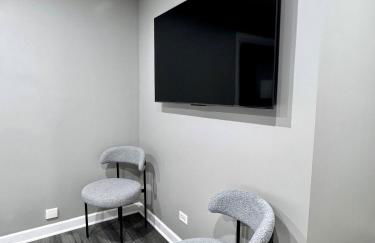 Sleeps 24+ Luxury house Near Chicago 12 king beds - Foto 60