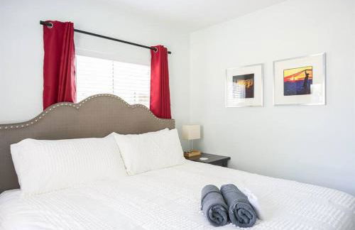 Family Renovated Home, Netflix, AC, WD, Putt Putt - Foto 9