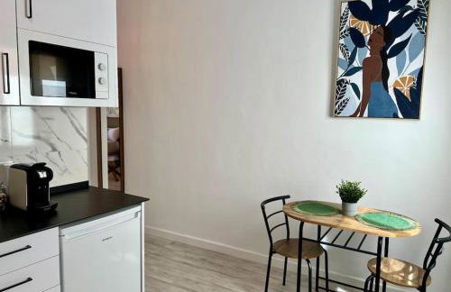 Apartment with Private Rooftop by Easytrip - Foto 13