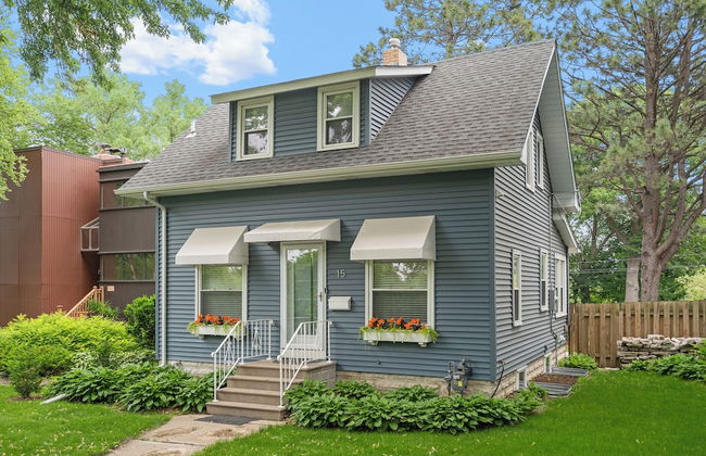 Bijou on Sheridan - Photo 1