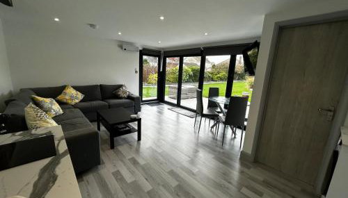 Whispering Waves Guest house, Brighton-8 mins, Guests 4, Beachfront, Free parking, WiFi, Kitchen and AC - Foto 3