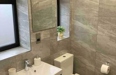 Newly renovated, modern bungalow - quiet location - Photo 7