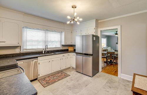 1 Mi to Downtown Greer: Family Home w/ Gazebo! - Photo 9