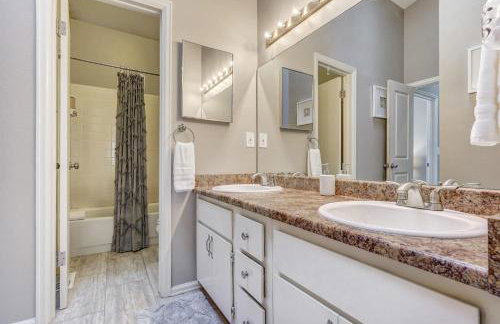 Denmark Landing - Executive Oasis King Townhome - Foto 23