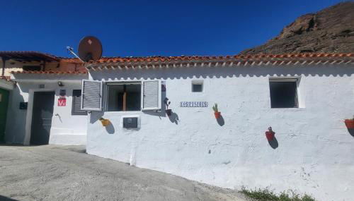 Casa Rural LOS PINARES El Juncal de TEJEDA - Foto 2