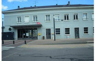 Chic Nivoy Retreat, parking et gare à proximité - Foto 39
