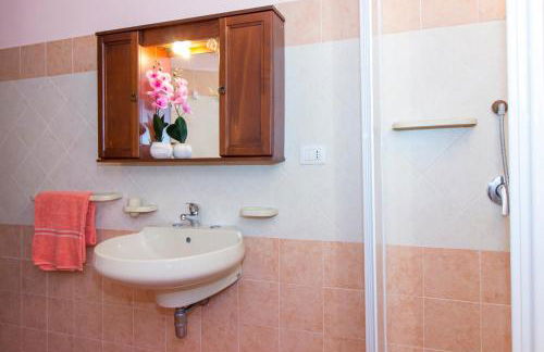 Appartamenti in Villa con ampio giardino esterno - Foto 12