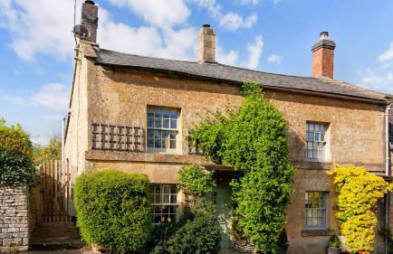 Mouse Manor - Photo 1