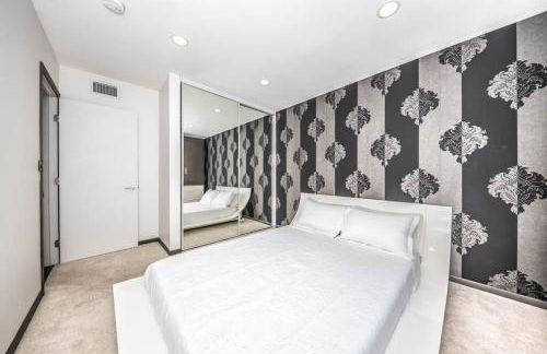 Luxury 3BR with Cabana Oasis Pool & Style - Foto 60