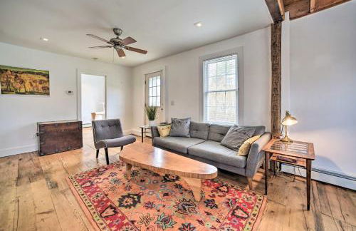 Charming Cottage with Yard - 2 Mi to Tinker St! - Foto 5