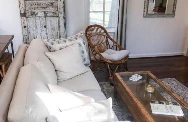 Charming Cottage w KING Bed 1m To Downtown - Foto 9