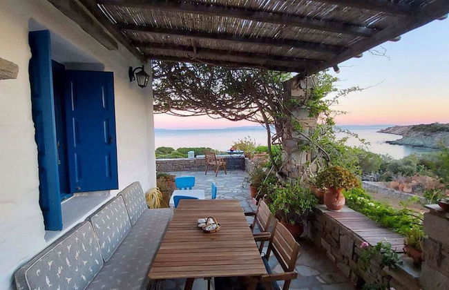 Sophia Villa Paros - Beachfront Villa at Lolantonis - Photo 85