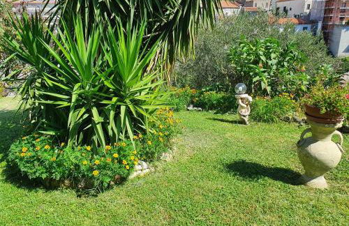 Sweet Home - Photo 26