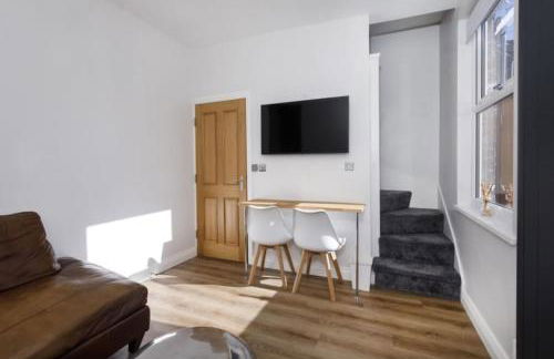 4 bedroom house close to Walmgate bar sleeps 7 - Foto 2