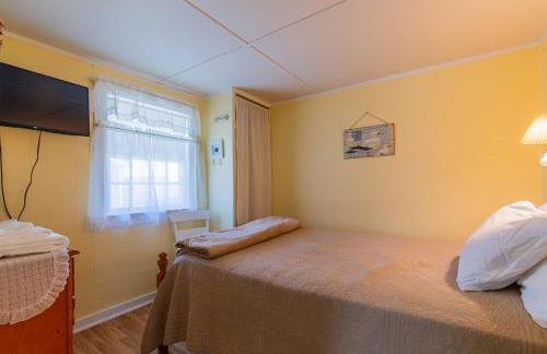 The Eastern Avenue Cottage - Photo 23