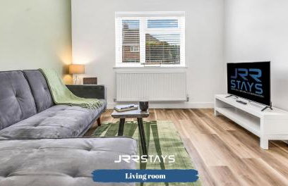 Dudley - Stylish 3 Bedroom Sleeps 6 Wi-Fi - JRR Stays - Foto 41