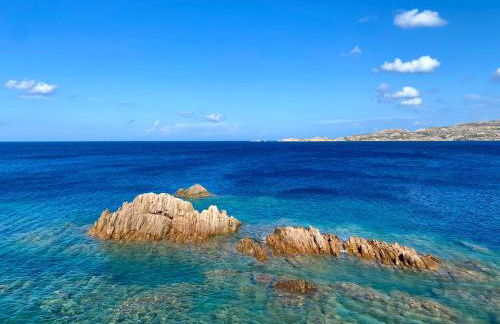 CASA MUGHETTO R5055 WiFi, seafront, private sea access, swimming pool - Foto 28