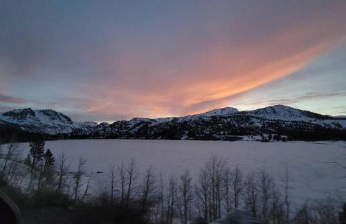 Lakefront Mountain Retreat - Foto 12