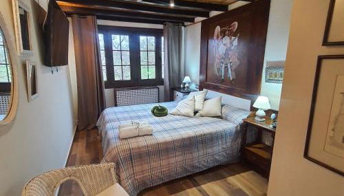 El Arcángel de Santillana del Mar - Foto 1