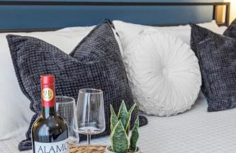 2BR Modern Hideaway near Downtown, Gated, Pool - Foto 5