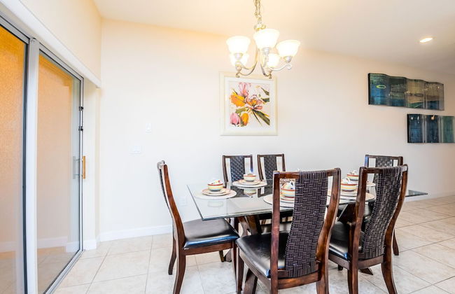 Contemporary 4 Bed 3 Bath Town Home With Upgrades, Private Pool i Close to Disney, Shopping - Foto 5