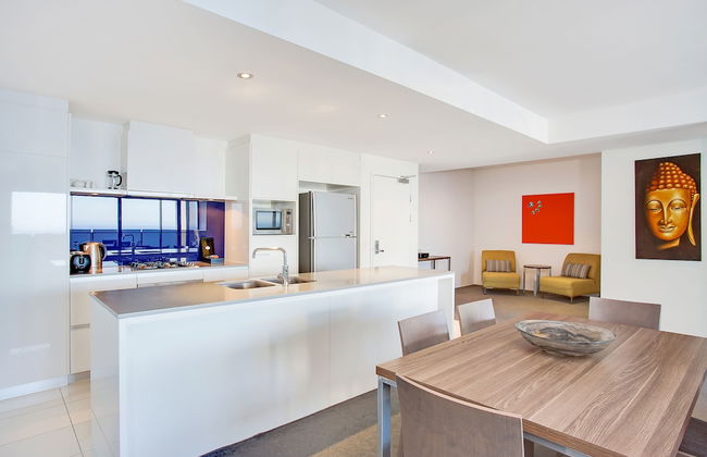 Mantra Circle on Cavill - Photo 35