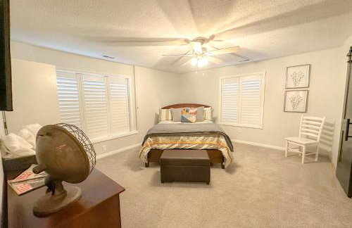 Group House Sleeps 26 THE ATTIC - 2 Miles to Cedar Point - Foto 15