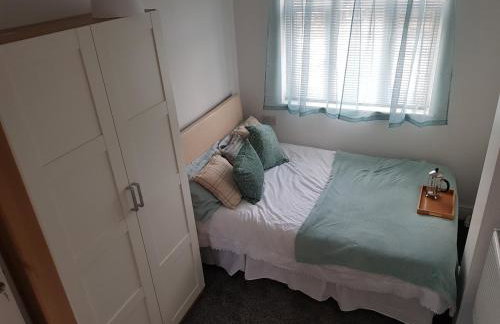 Webb place 2 bedroom apartment ! - Photo 10