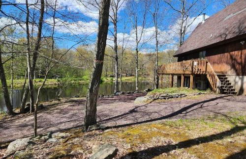 Pocono Mountain Retreat - Foto 32