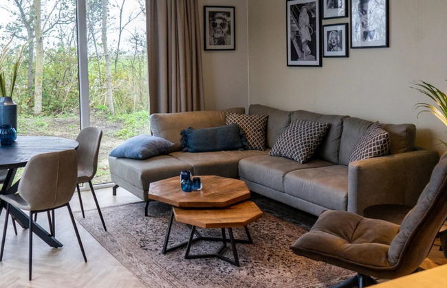 Pavilion 4 - Photo 8