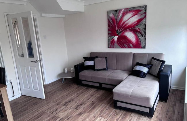 Spacious 2-bed Apartment in Hornchurch - Foto 14