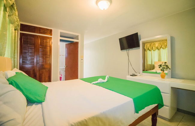 9 bed Villa Montego 10 Minute Walk to the Beach - Foto 20