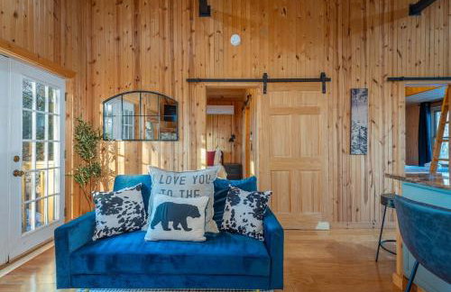 6 Br Cabin Hot Tub Fire Pit Min to Hatley Pointe - Foto 19