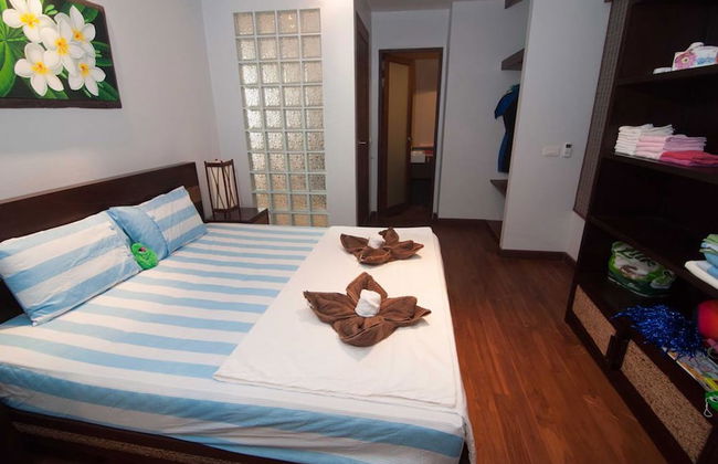 Penn Sunset Villa with Pool 10A - Photo 3