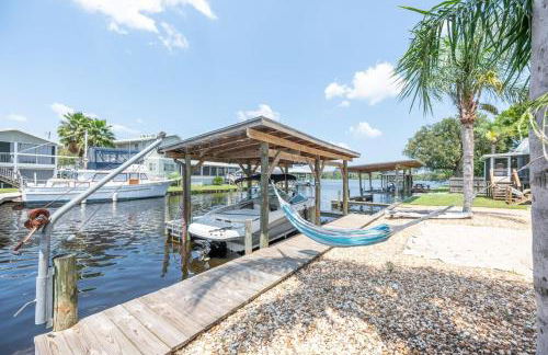 Waterfront St Johns River near springs with boat dock and water sports - Foto 44