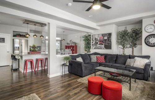 Beautiful 3 Bedroom Private home with easy access - Foto 12